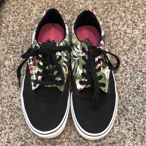 Vans shoes size - Super Cute